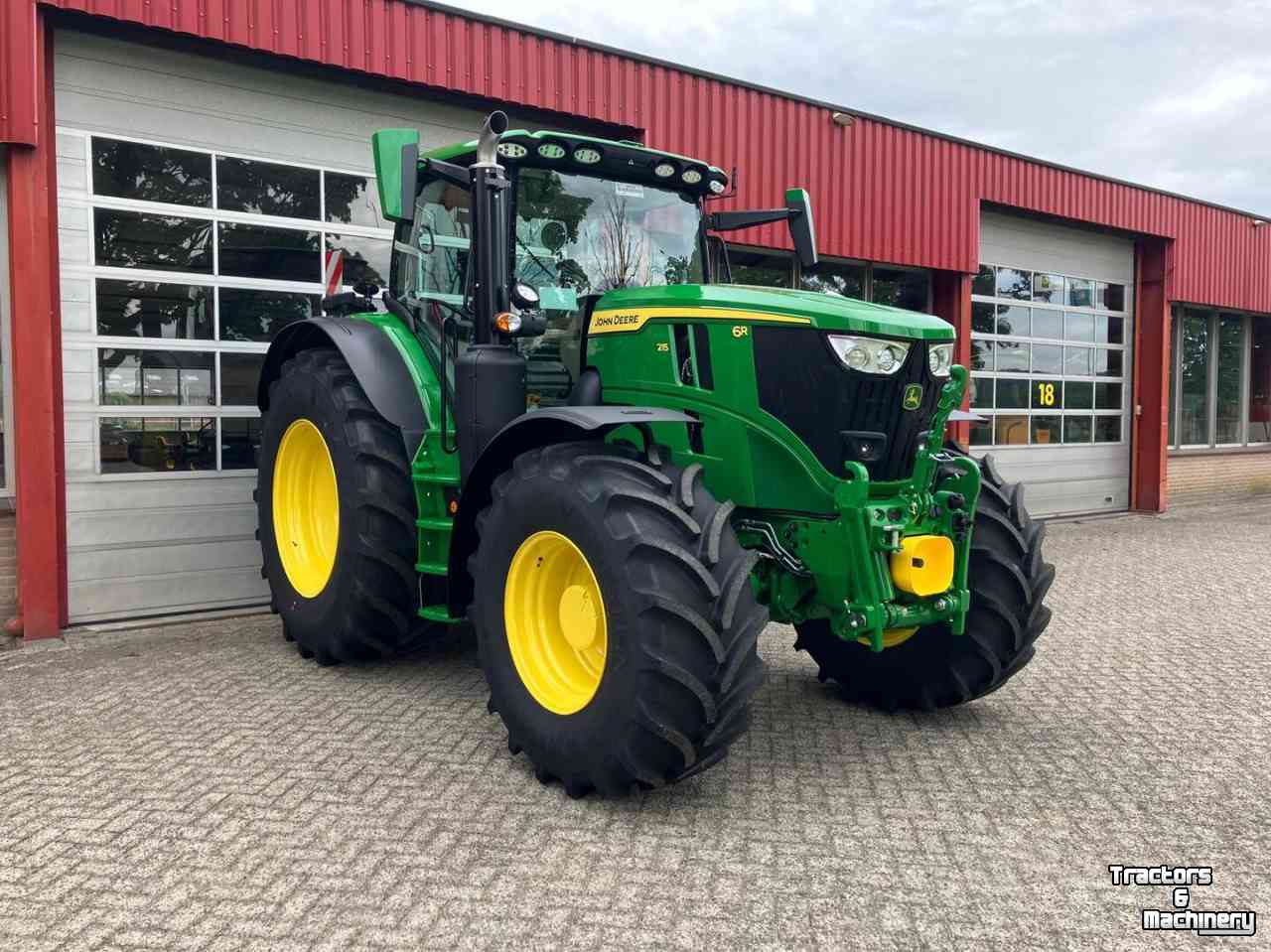 Tractor / Trekker John Deere 6R 215