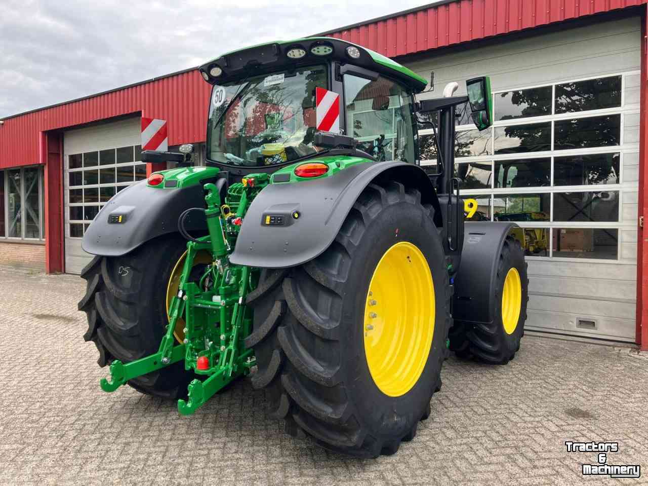 Tractor / Trekker John Deere 6R 215