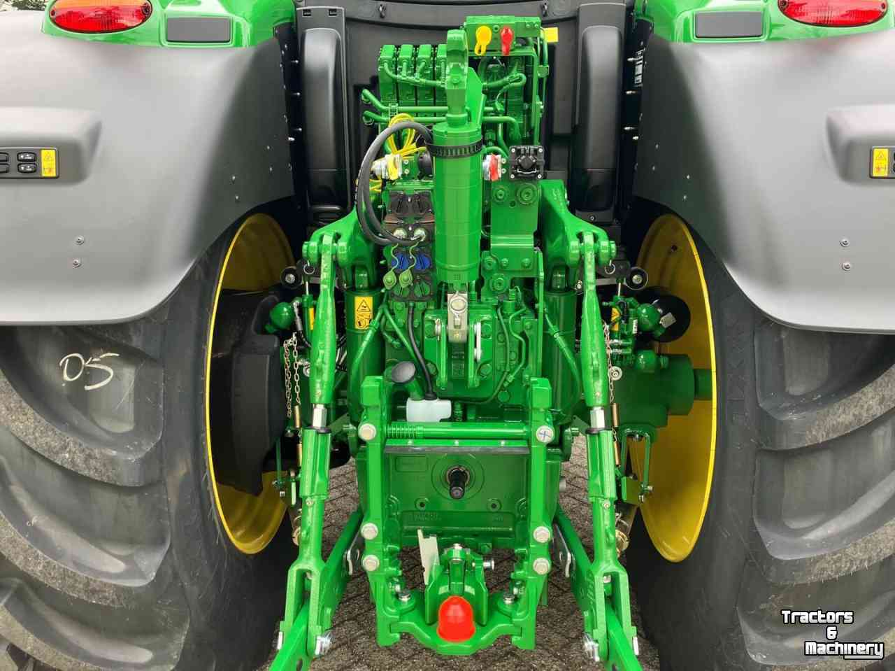 Tractor / Trekker John Deere 6R 215
