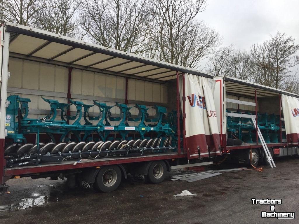 Overige grondbewerkingsmachines en toebehoren Kramer ECO ploeg EMMEGIEMME on land in de veur