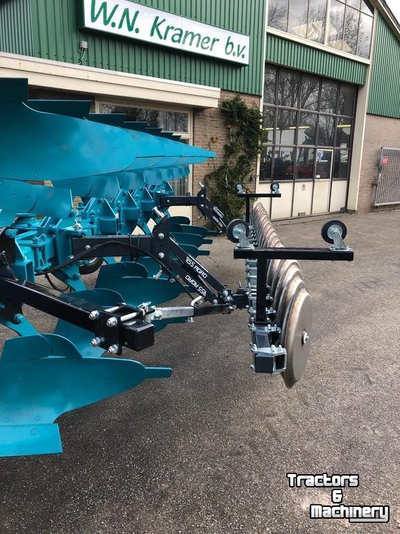 Overige grondbewerkingsmachines en toebehoren Kramer ECO ploeg EMMEGIEMME on land in de veur