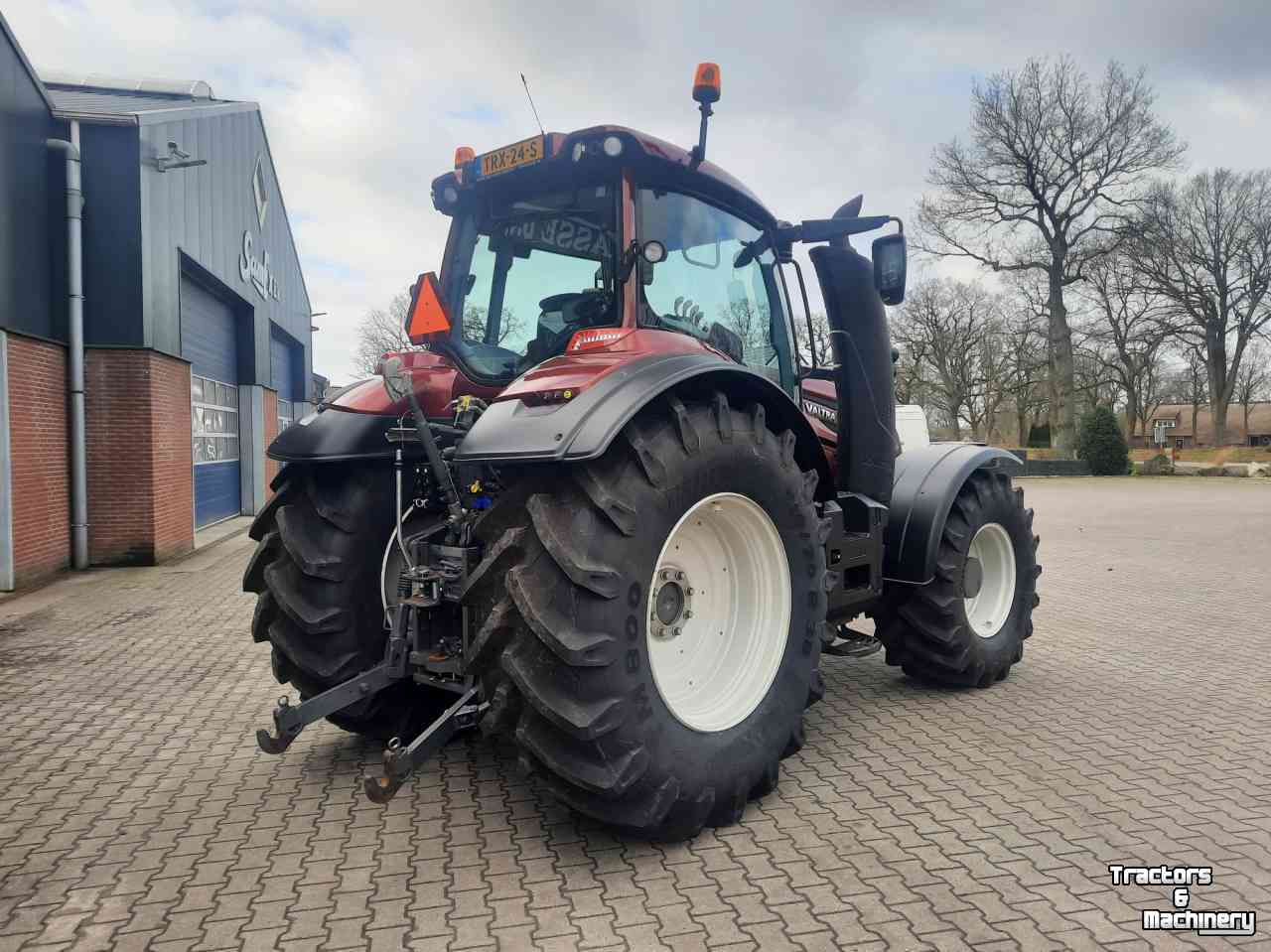 Tractor / Trekker Valtra T144 Active