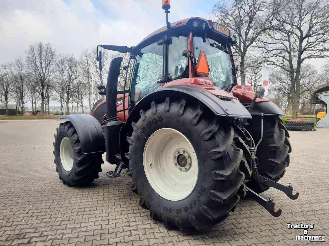 Tractor / Trekker Valtra T144 Active