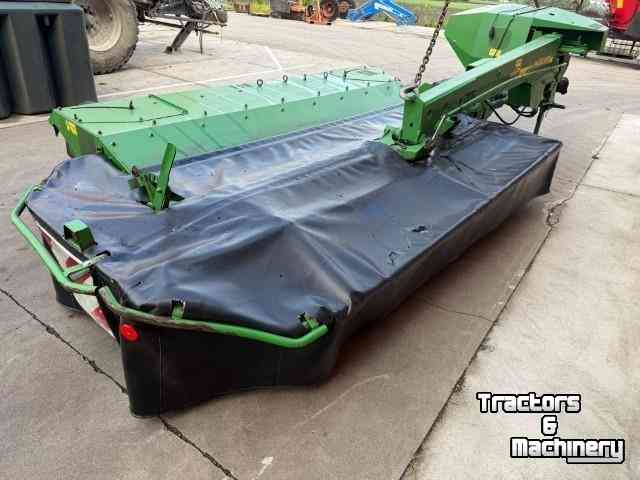 Maaier John Deere 331 Achtermaaier + 228 A Front-maaier