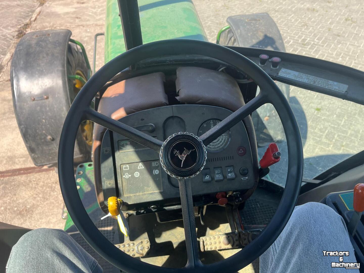 Tractor / Trekker John Deere 3140