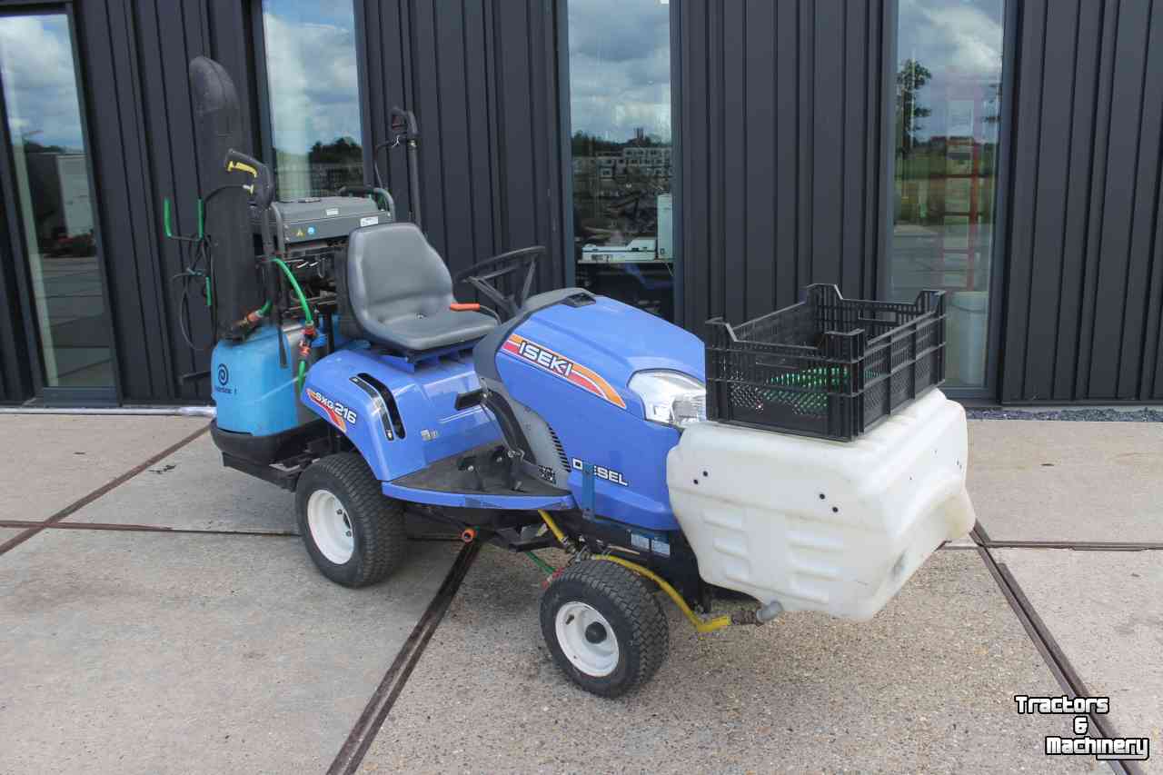 Compact tractor Iseki SXG216H diesel hydrostaat minitrekker met Weedmaster onkruidkoker heetwatermachine