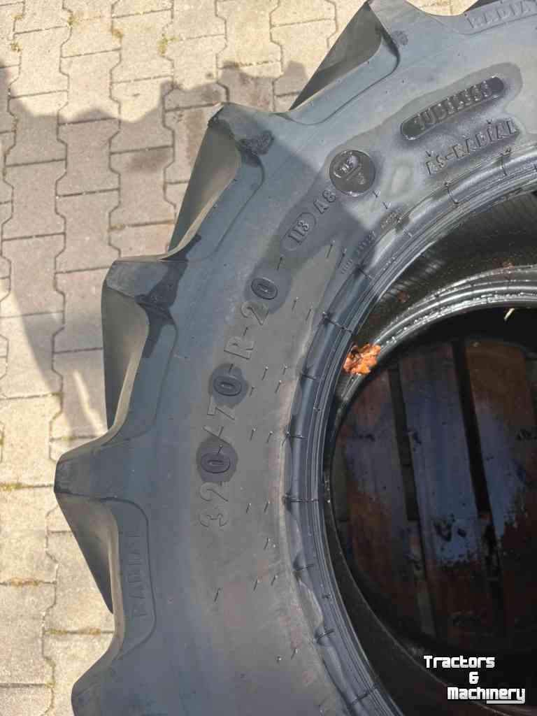 Wielen, Banden, Velgen & Afstandsringen Mitas 320-70-20