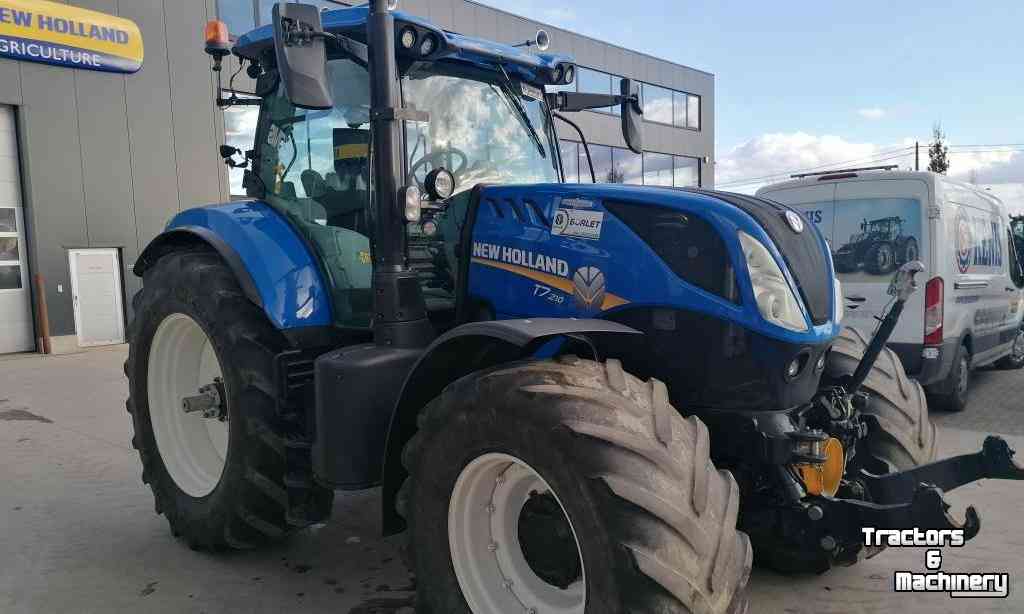 Traktoren New Holland T7.210AC