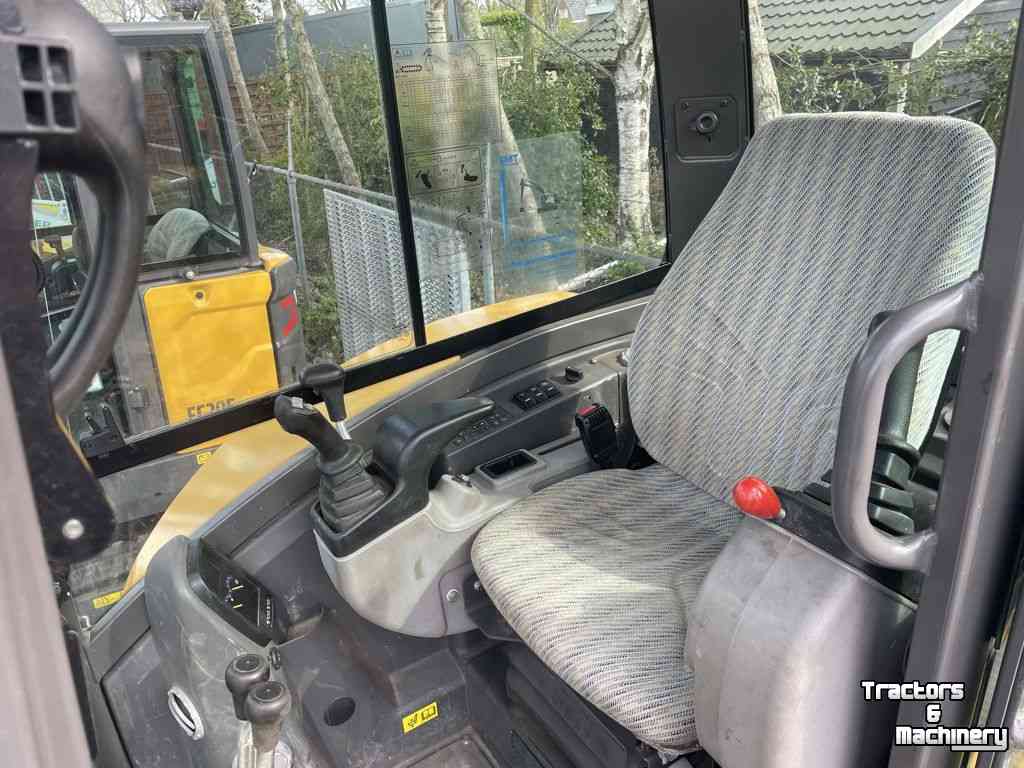 Mini-graver / Mini-graafmachine Volvo EC 35D Mini-Graver + Hulco Machinetransporter