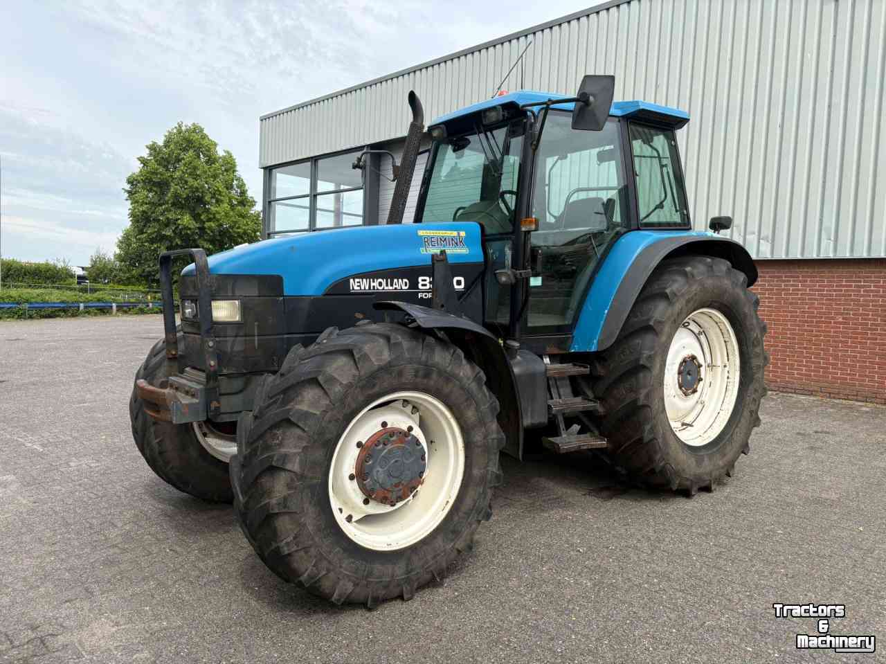 Tractor / Trekker New Holland 8360