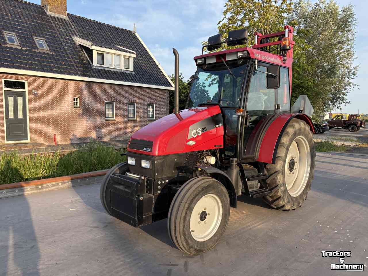 Tractor / Trekker Case-IH CS68