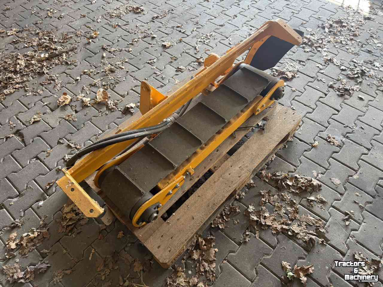 Klepelmaaier Herder Transportband 130 afvoerband