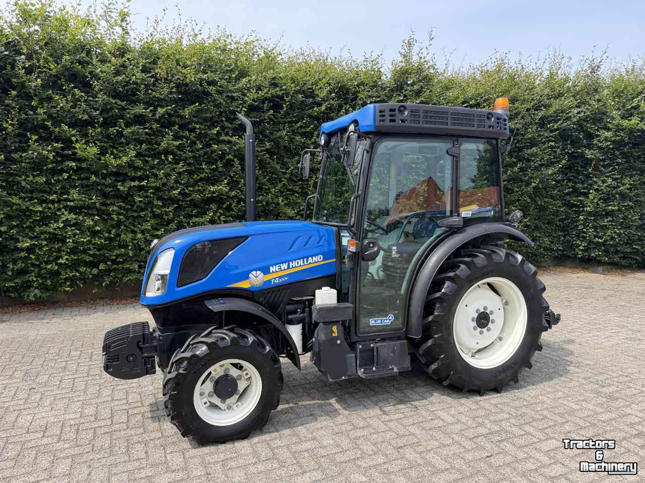 Smalspoor tractor New Holland T4.100v