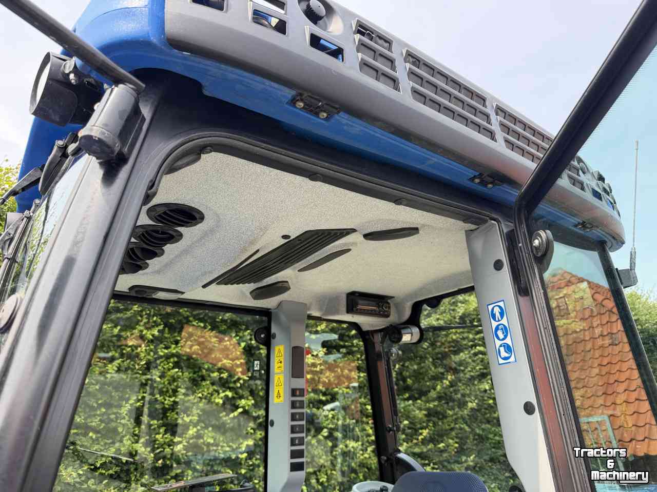 Smalspoor tractor New Holland T4.100v