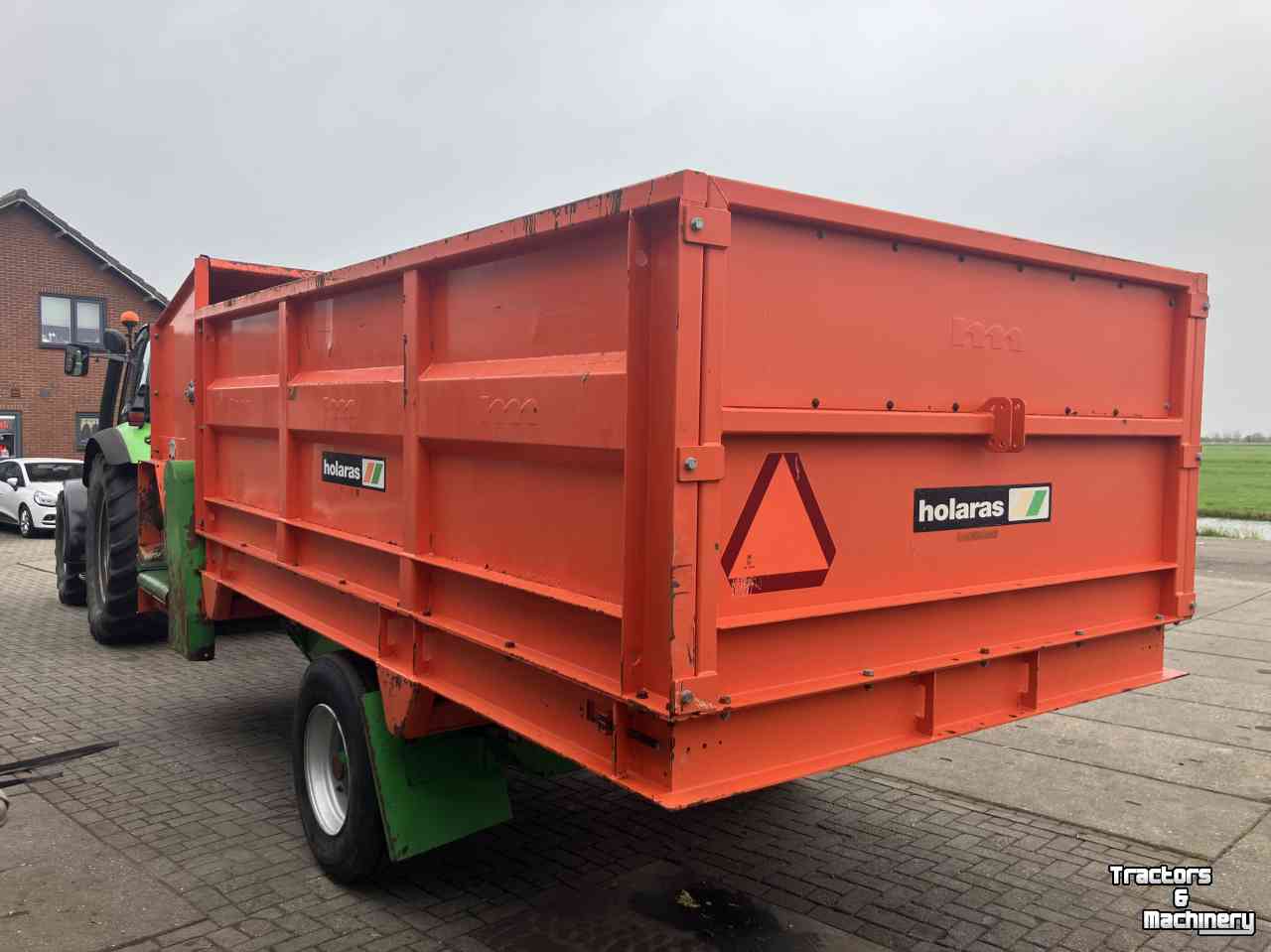 Voerverdeelwagen  / Voerdoseerwagen Holaras Wisent FB12