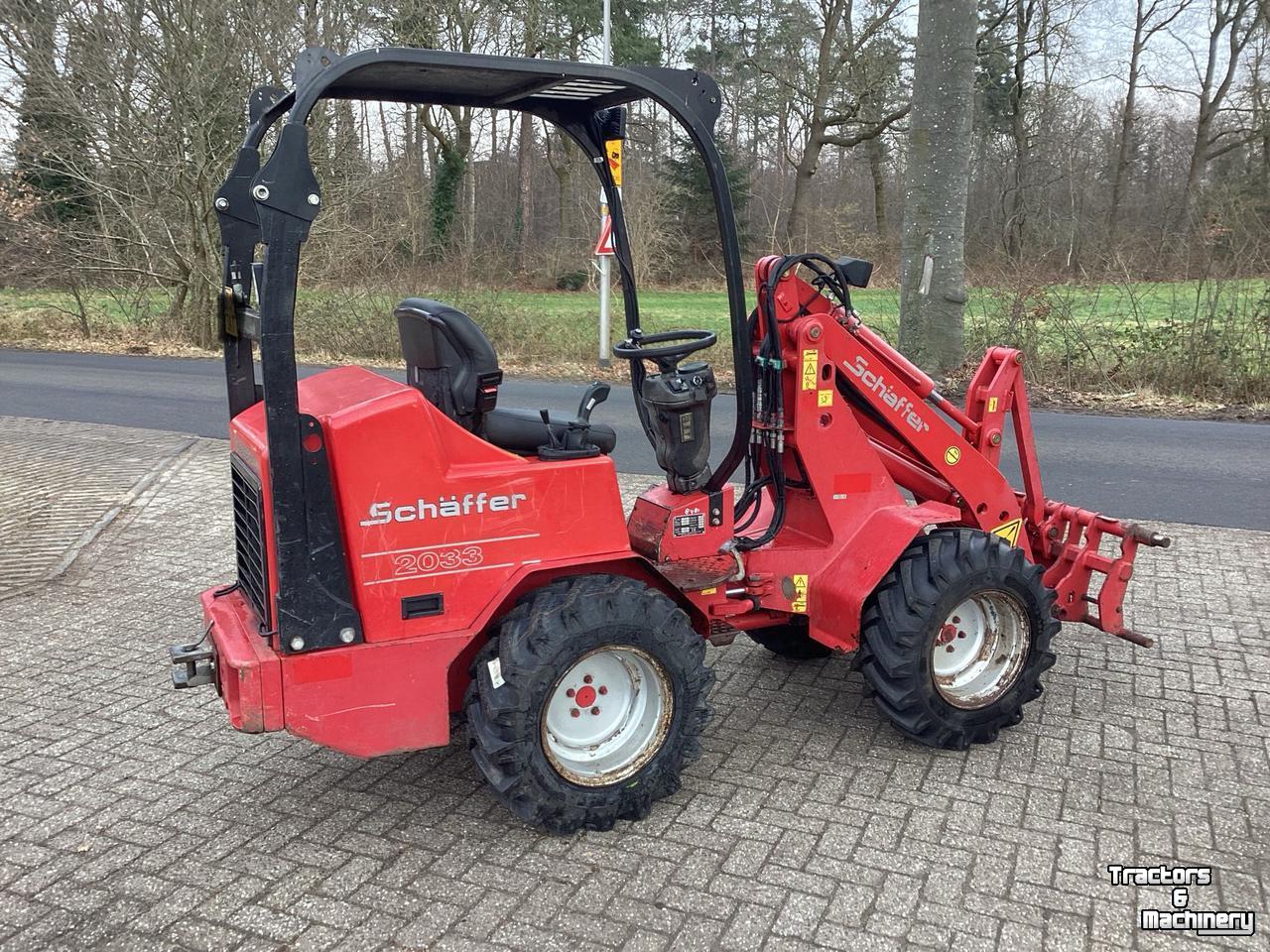 Shovel / Wiellader / Kniklader Schäffer 2033