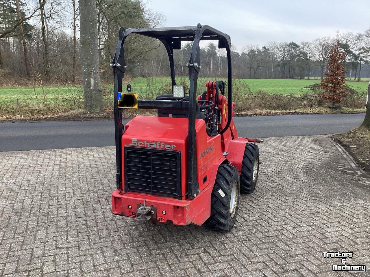 Shovel / Wiellader / Kniklader Schäffer 2033
