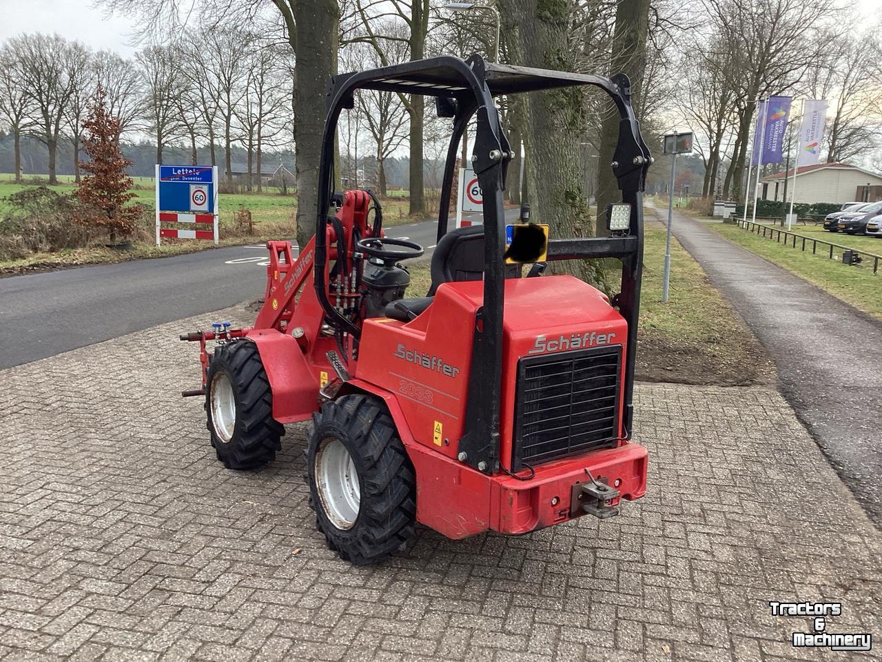 Shovel / Wiellader / Kniklader Schäffer 2033
