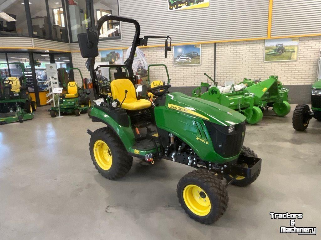 Smalspoor tractor John Deere 2026R