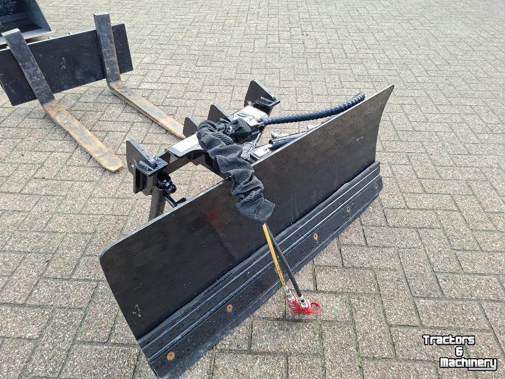 Shovel / Wiellader / Kniklader Sherpa  SHOVEL 100 SKIDSTER