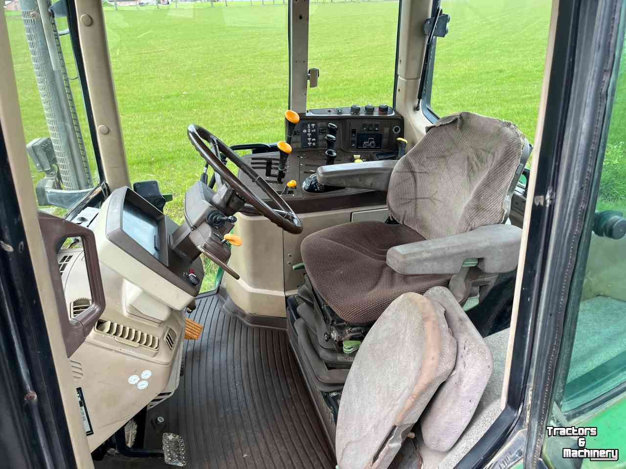 Tractor / Trekker John Deere 6210 PQ LHR