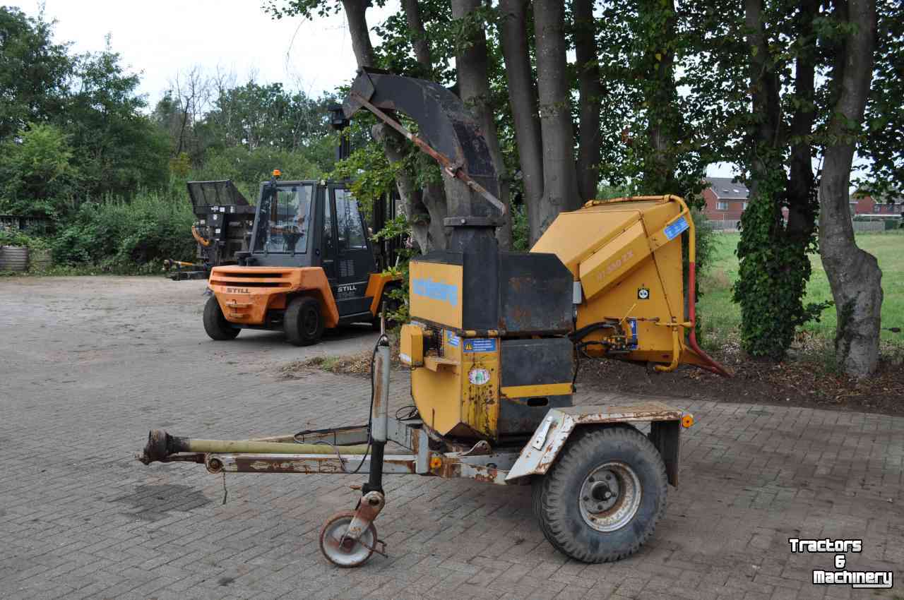 Houtversnipperaar Schliesing 330 ZX