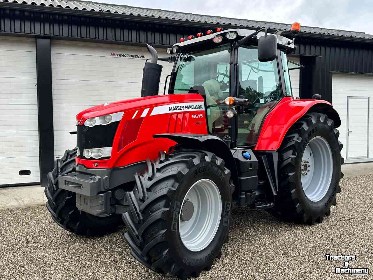 Tractor / Trekker Massey Ferguson 6615