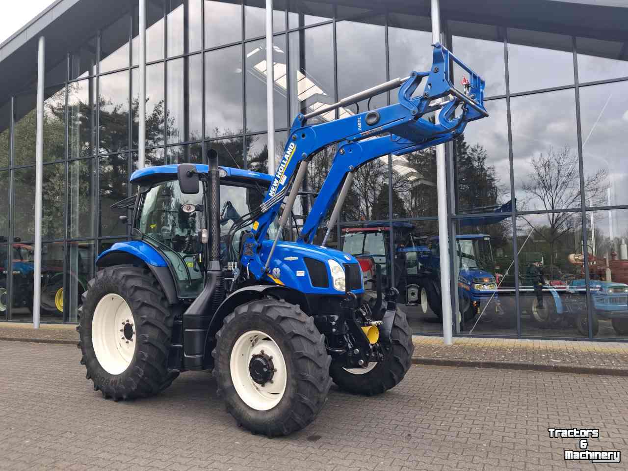 Tractor / Trekker New Holland T6.140 Autocommand