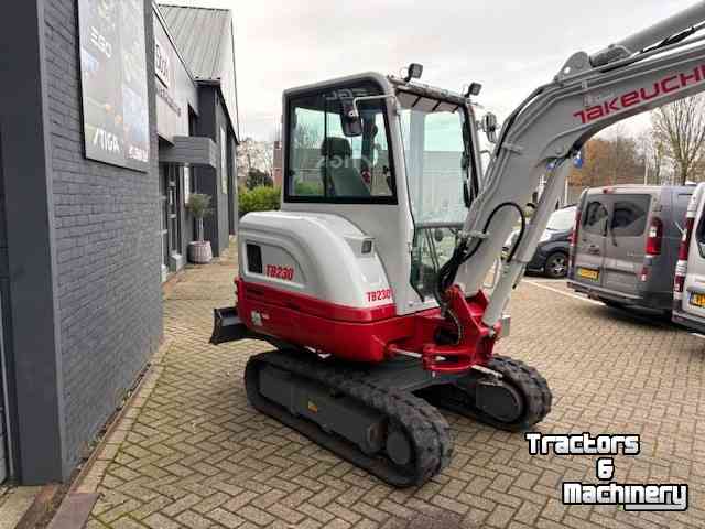 Rupskraan / Graafmachine op rupsen Takeuchi TB 230 LSA- E