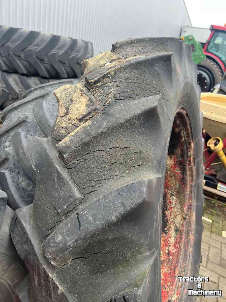 Wielen, Banden, Velgen & Afstandsringen Molcon 16.9R38