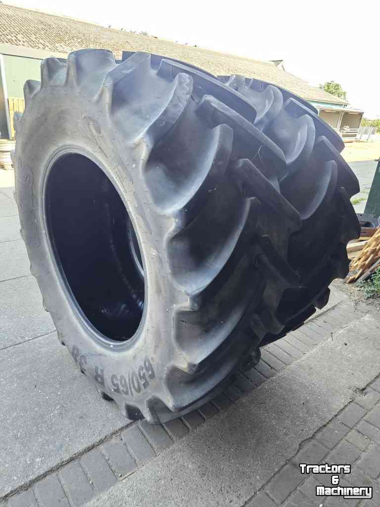 Wielen, Banden, Velgen & Afstandsringen Mitas 650/65R38 STF. 52 mm
