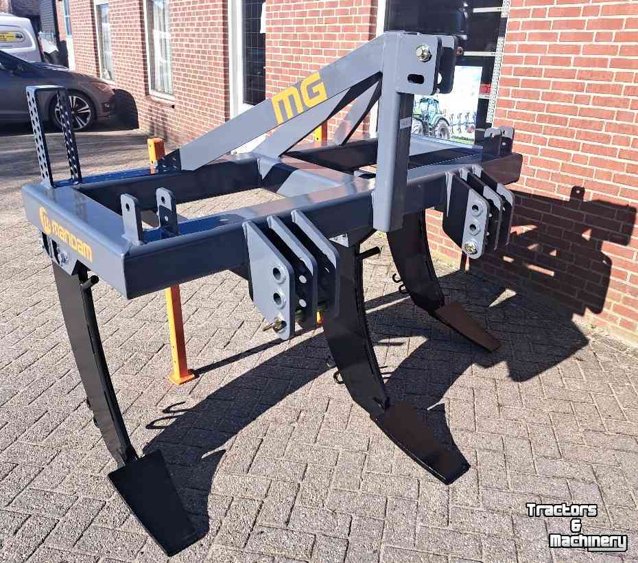 Woeler / Diepwoeler / Voorzetwoeler Mandam MG 3 1800