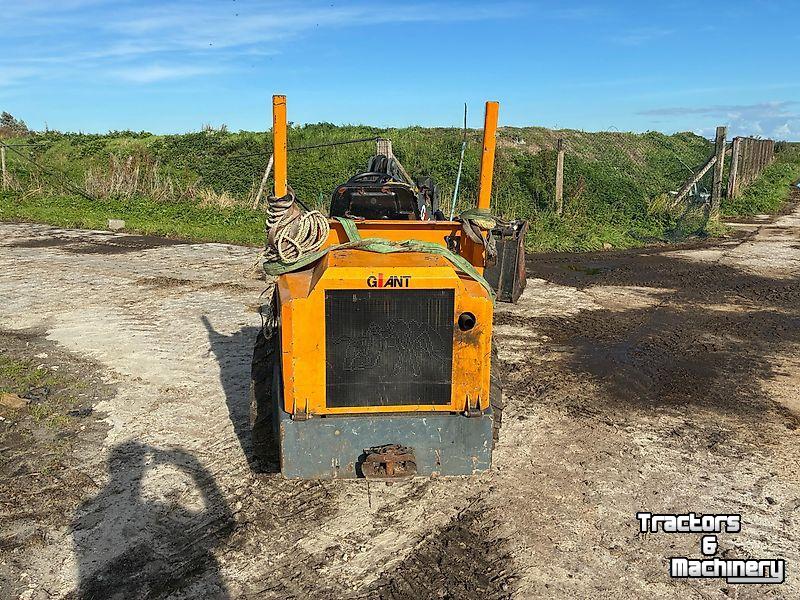 Shovel / Wiellader / Kniklader Giant V451T Kniklader