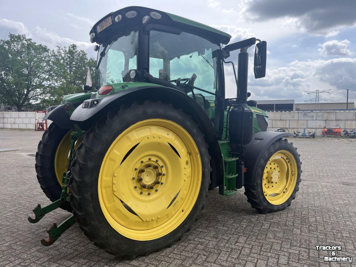 Tractor / Trekker John Deere 6130R