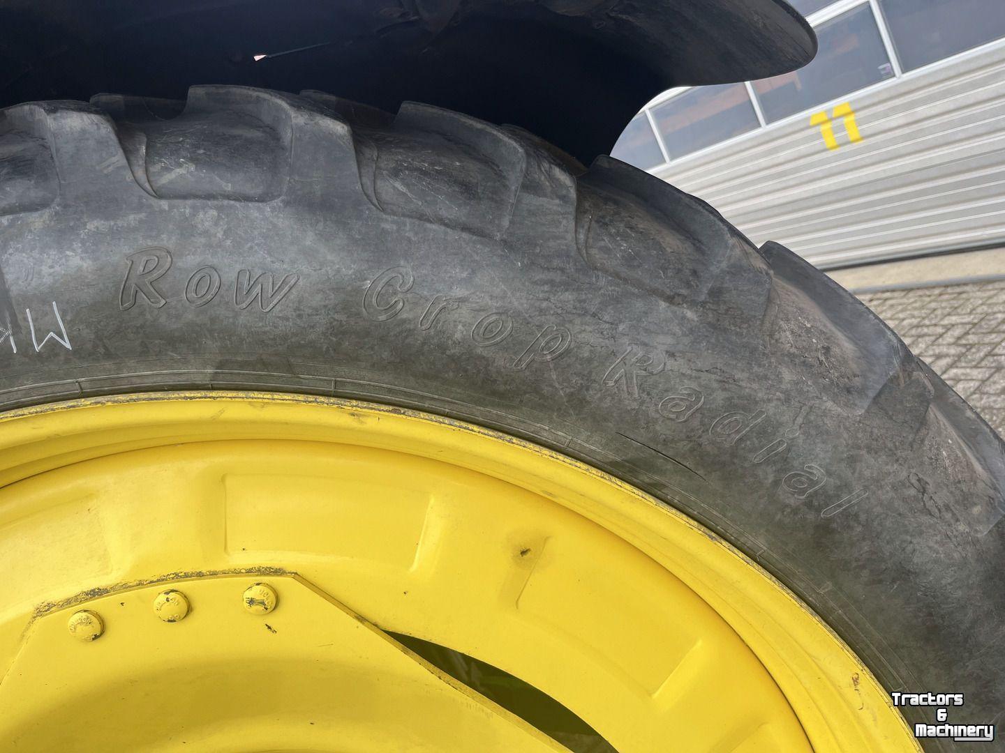 Tractor / Trekker John Deere 6130R