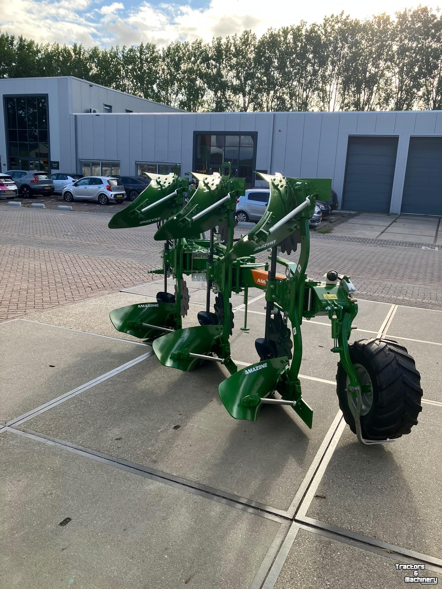 Ploegen Amazone Cayros XMS 3-950 V