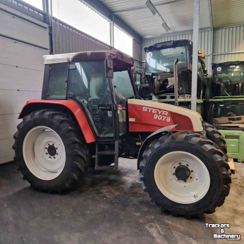 Traktoren Steyr 9078