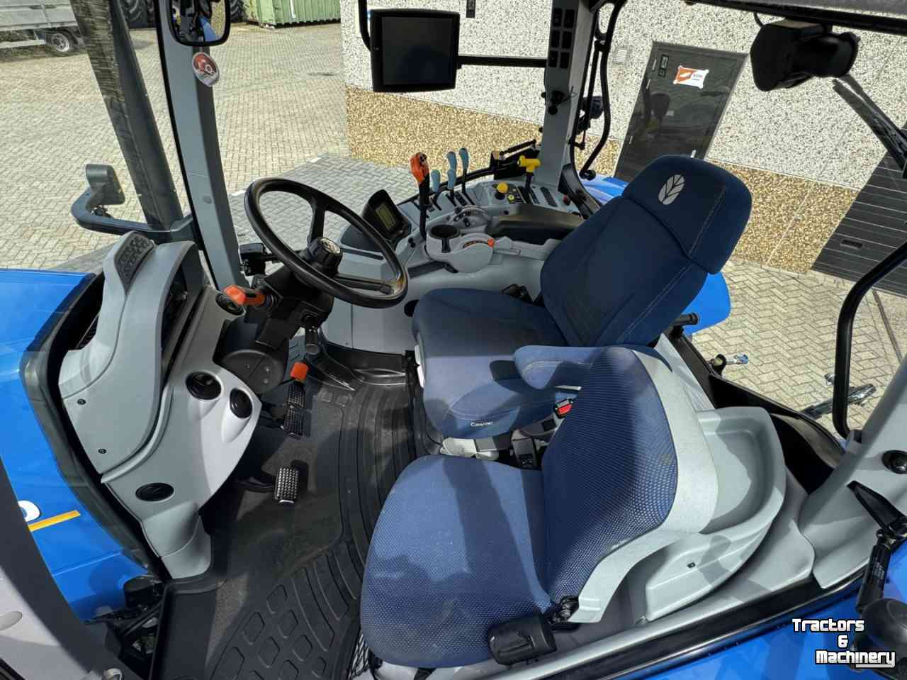 Tractor / Trekker New Holland T7.245PC Stage V Fronthef Lucht Hydr rem  GPS 50km