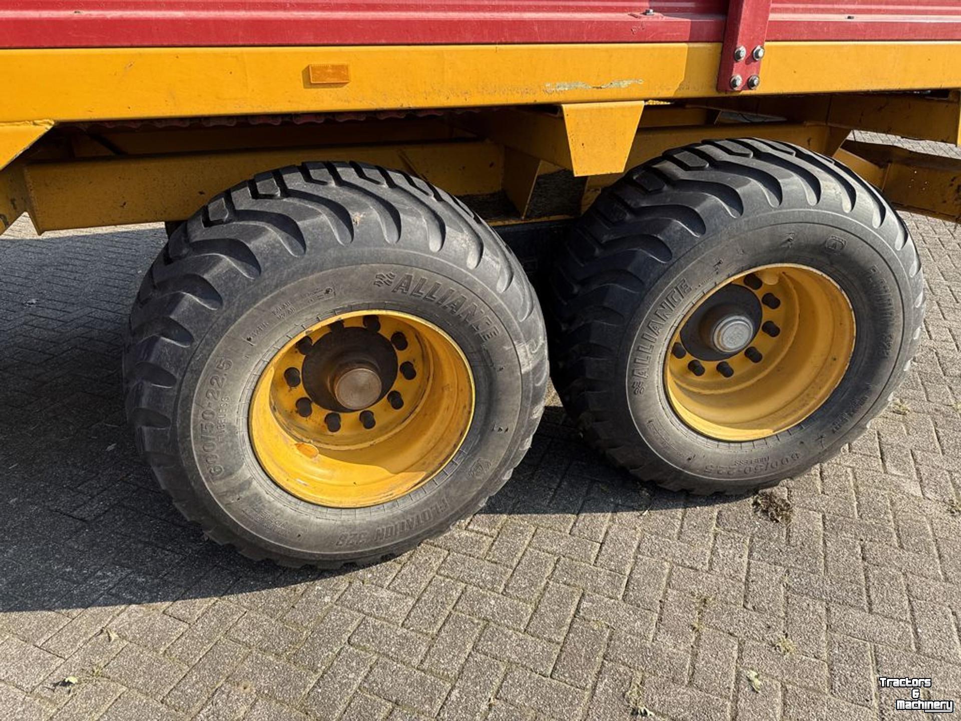 Opraapwagen Schuitemaker Rapide 135
