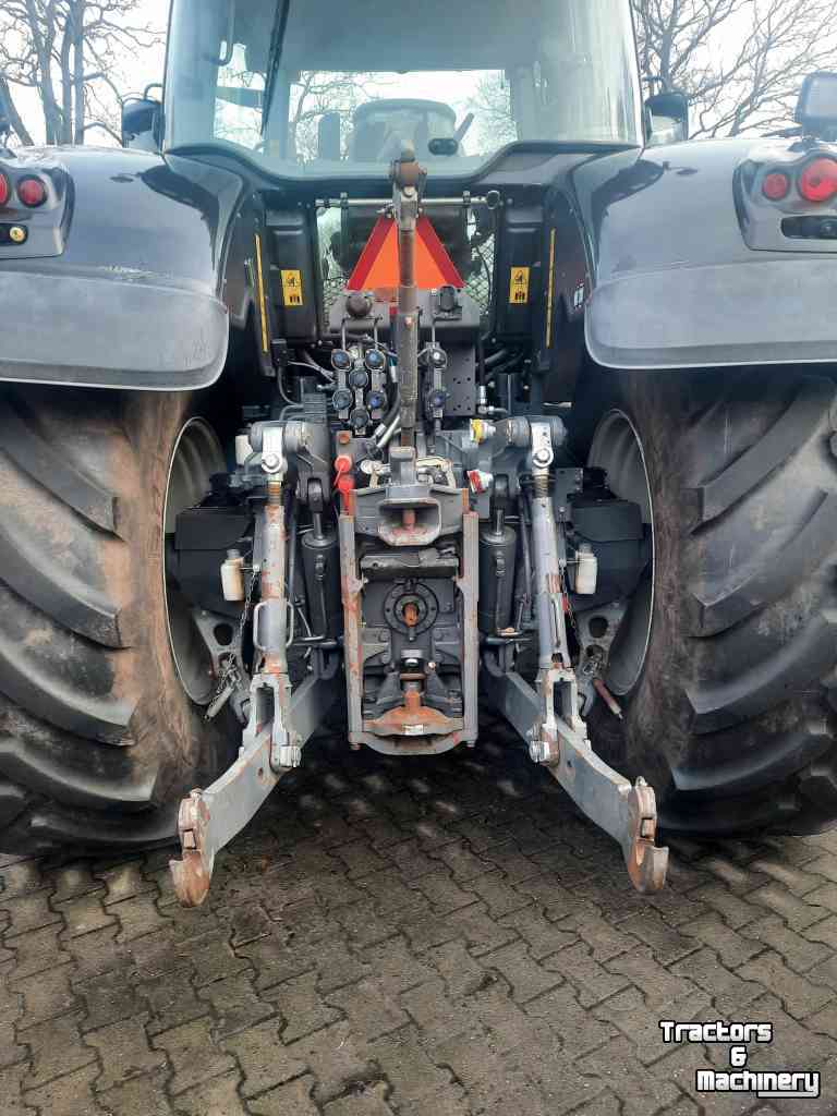 Traktoren Valtra S233
