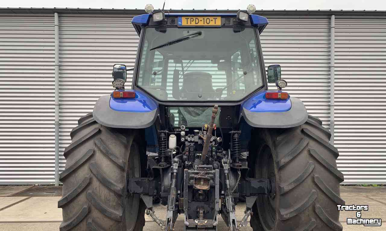 Traktoren New Holland TM165 PC