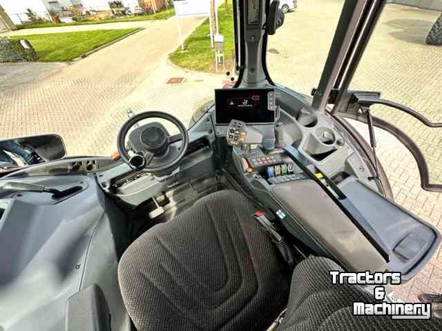 Traktoren Valtra T235 Direct Smart Touch Twintrac Terugrijinrichting