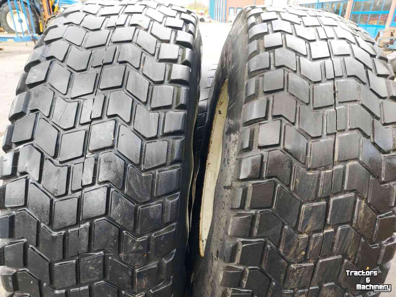 Wielen, Banden, Velgen & Afstandsringen  380/70R20 + 480/70R30