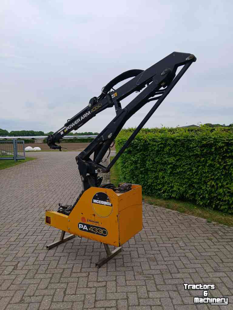 Maaiarm met klepelmaaier McConnel Mcconnel  pa 4330 arm