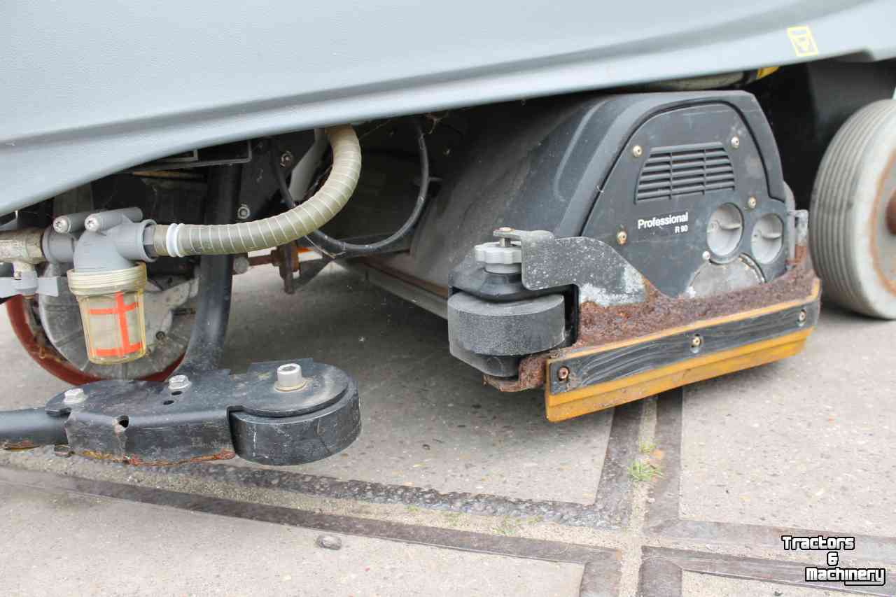Schrob-/zuigmachines Karcher B140R BP-PACK schrobmachine schrob/zuigmachine Kärcher