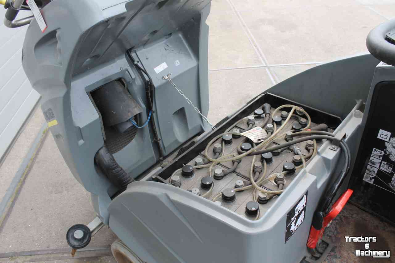 Schrob-/zuigmachines Karcher B140R BP-PACK schrobmachine schrob/zuigmachine Kärcher