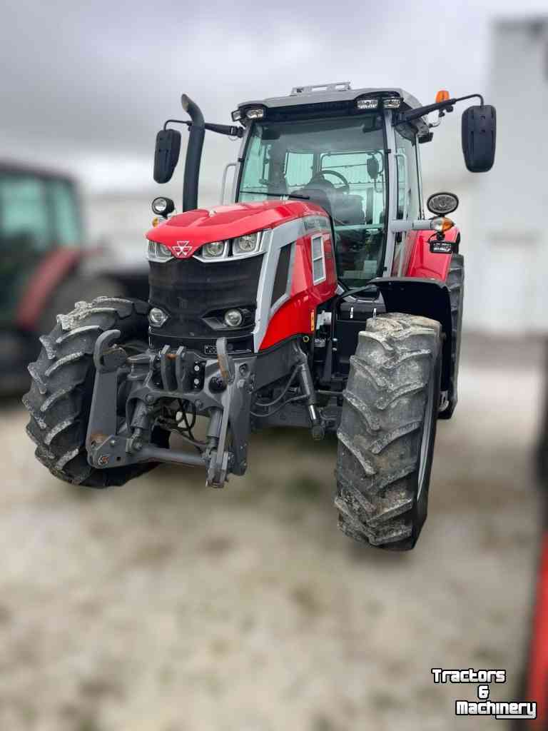 Tractor / Trekker Massey Ferguson 7S.165 DVT
