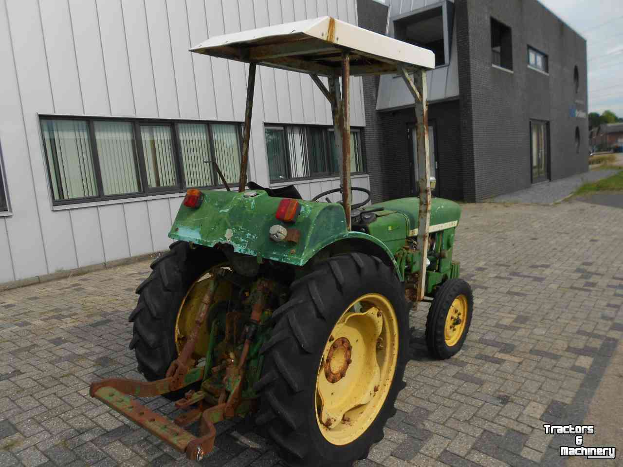 Smalspoor tractor John Deere 1020 v