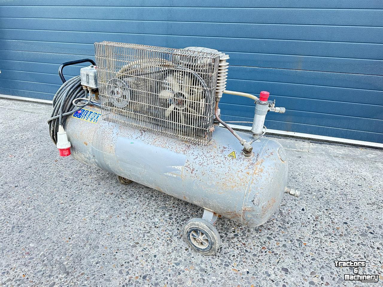 Diverse gebruikte onderdelen Airpress HK 425-200 COMPRESSOR