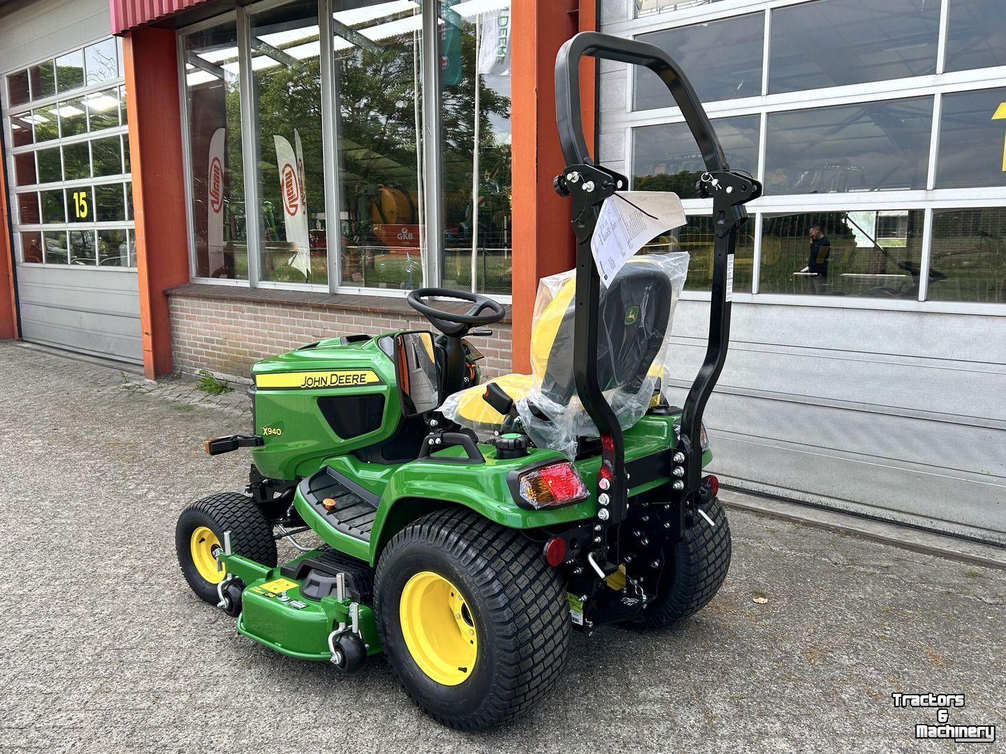 Zitmaaier John Deere X940